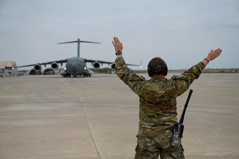 Aerial Porter trains to marshal aircraft