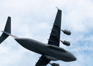 97 AMW demo team flies into Tinker