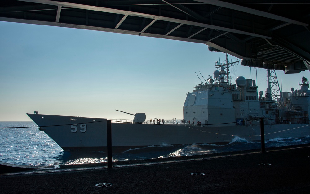 USS Carl Vinson (CVN 70) Fueling-at-sea