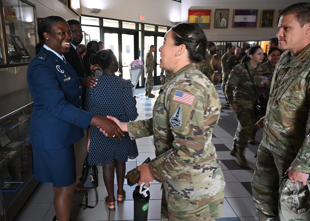 369th Recruiting Group Change of Command