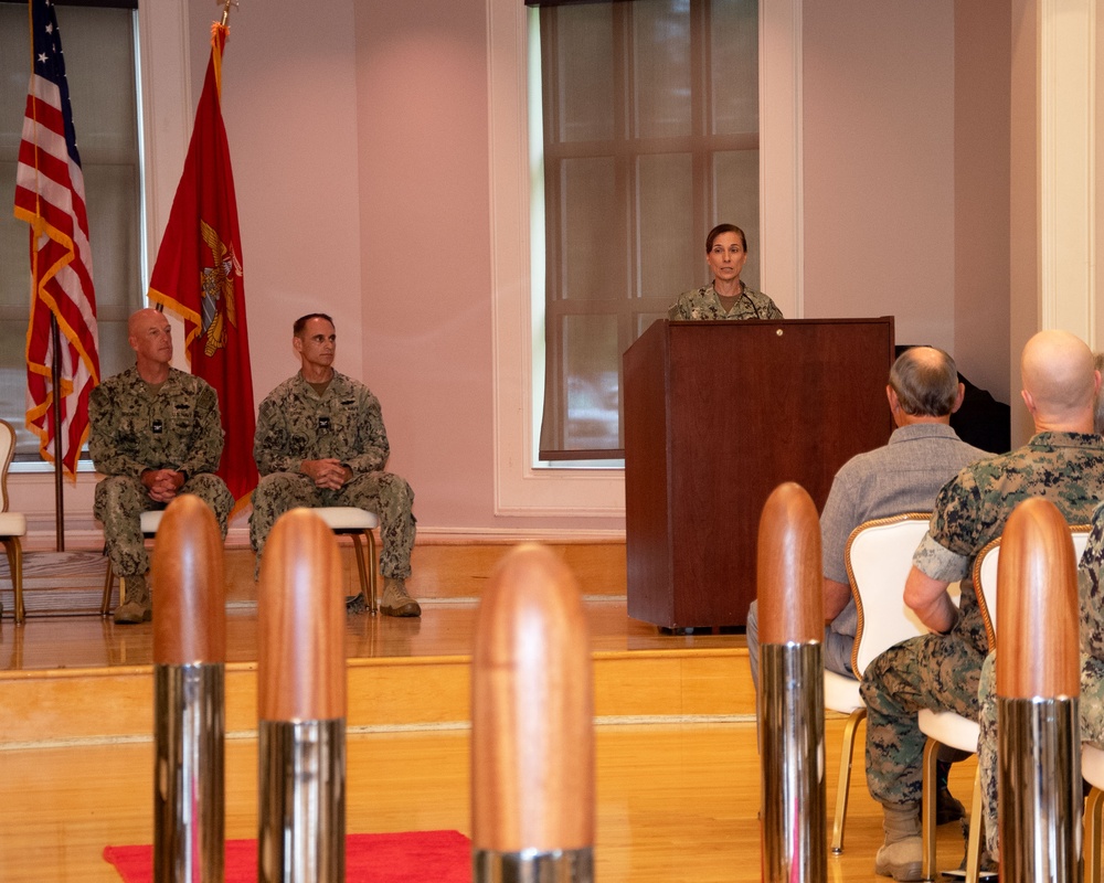 OICC Florence welcomes new commander during change of command ceremony