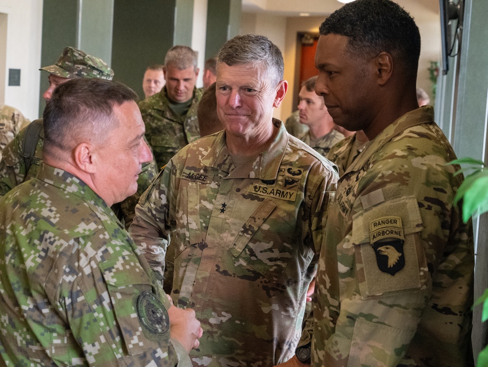 Gen. Zmeko visits Fort Campbell