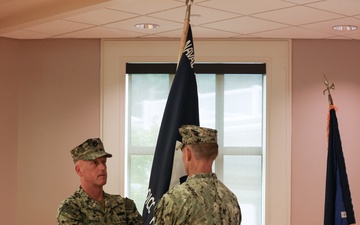 OICC Florence welcomes new commander during change of command ceremony