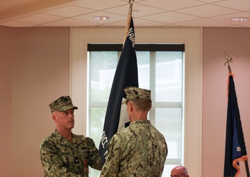 OICC Florence welcomes new commander during change of command ceremony