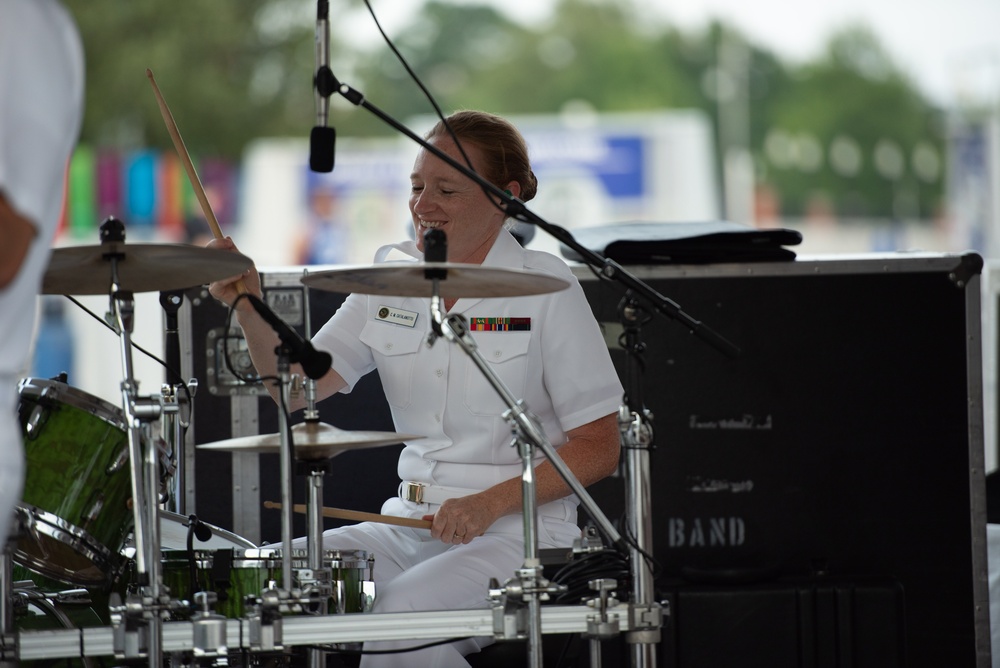 U.S. Navy Band Country Current performs at Yards Park