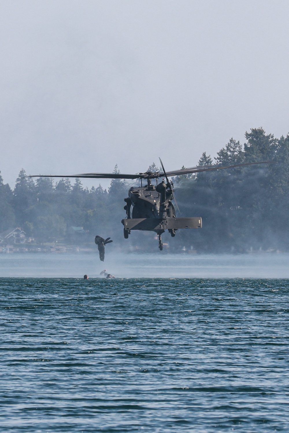 Warhawks support 1st Specials Forces Group Helocast