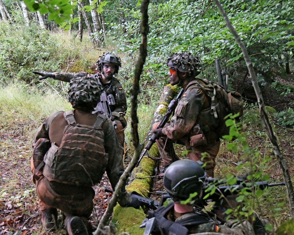 “Glueck ab” German Paratroopers in Baumholder