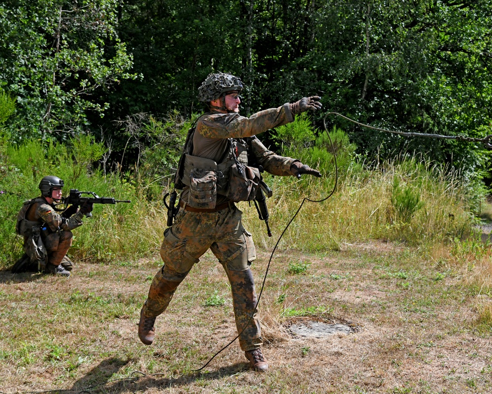 “Glueck ab” German Paratroopers in Baumholder