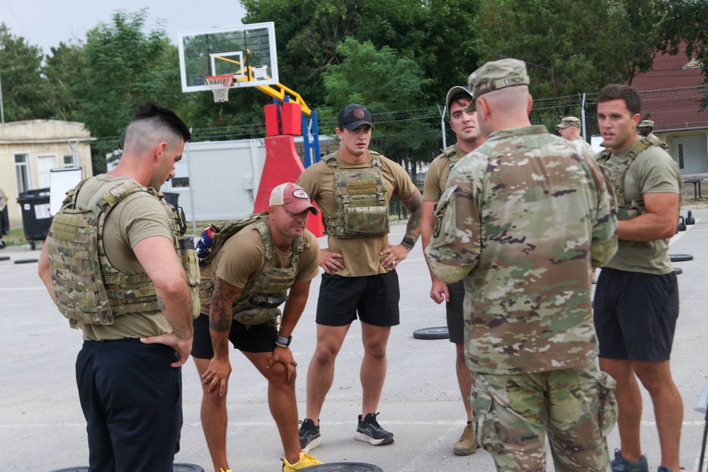 10th Mountain Division HHBN Soldiers compete for the gauntlet