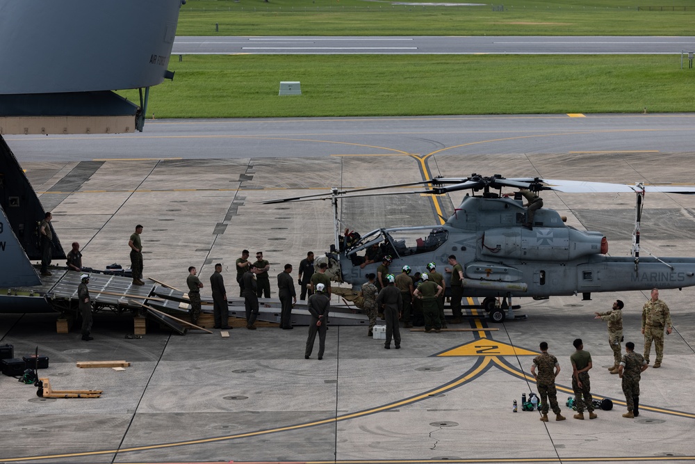 MASA 23: Aircraft inside Aircraft | C-5 Super Galaxy Transports H-1s to the Philippines