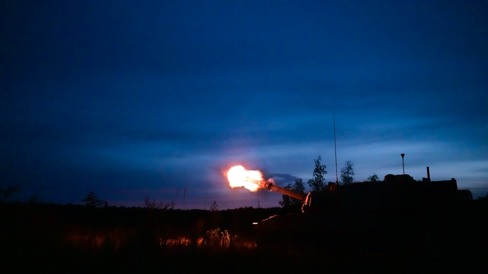 3-16th Field Artillery Regiment Paladin Live Fire