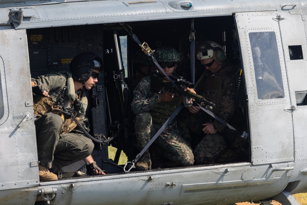 MASA 23 | Filipino and U.S. Marines Conduct Aerial Sniping Training