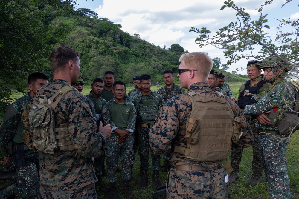 MASA 23 | Filipino and U.S. Marines Conduct Aerial Sniping Training