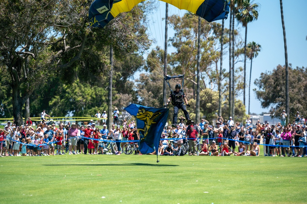 Navy parachute team, the &quot;Leap Frogs,&quot; jump into Coronado Island for 4th of July