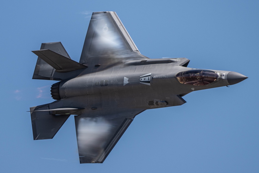 F-35A Lightning II Demonstration Team airshow practice