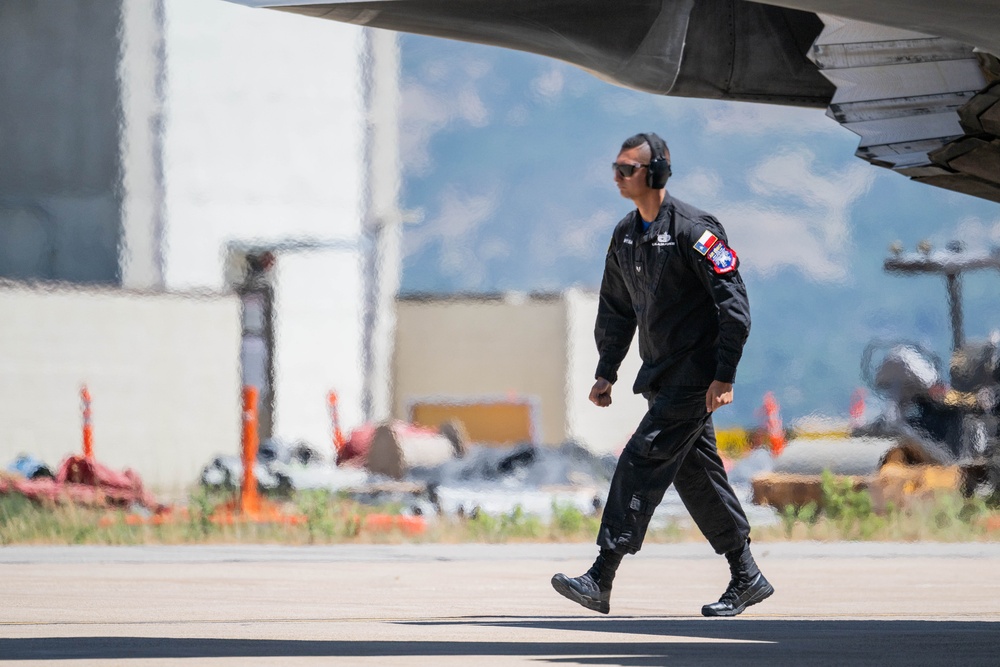 F-35A Lightning II Demonstration Team airshow practice