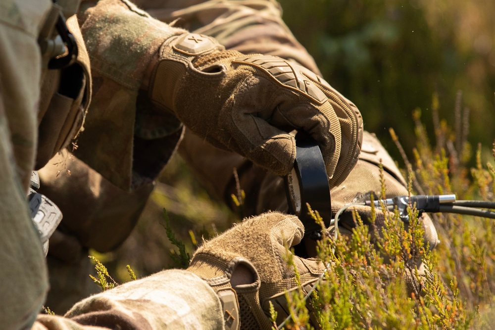 8th Engineer Battalion with Task Force Ivy conducts live-demolition exercise