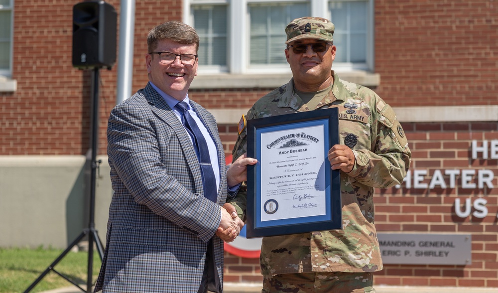 1st TSC Soldiers and Civilian presented Kentucky Colonel