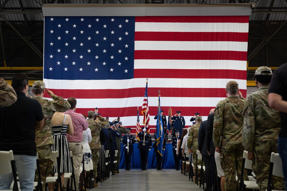 Team Scott welcomes Col. Poole as new 375th Air Mobility Wing and installation commander