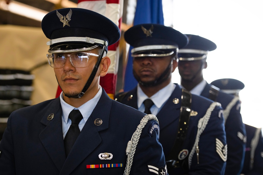 Team Scott welcomes Col. Poole as new 375th Air Mobility Wing and installation commander