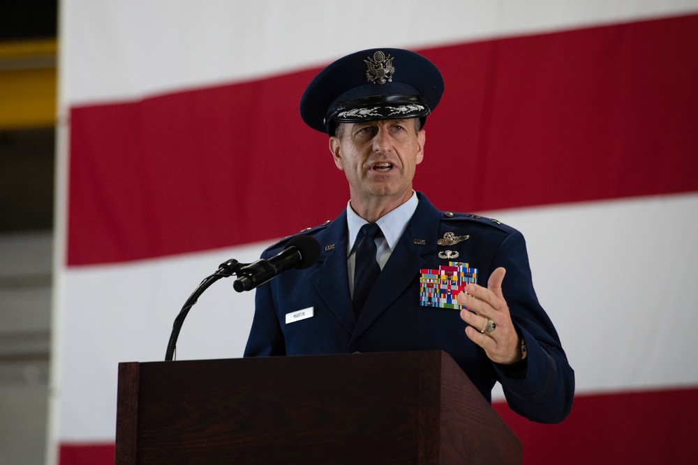 Team Scott welcomes Col. Poole as new 375th Air Mobility Wing and installation commander