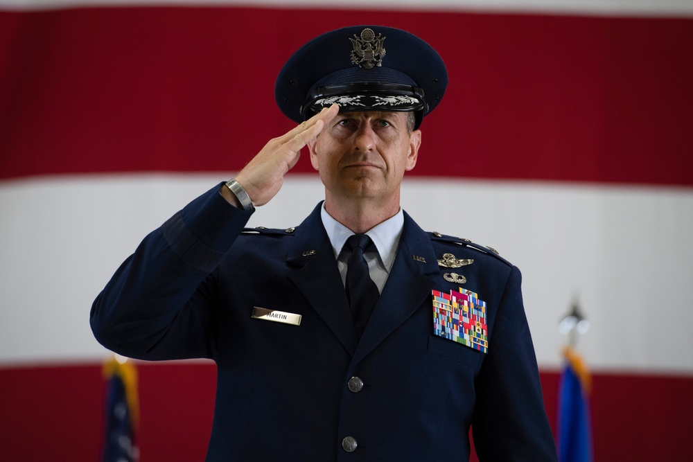 Team Scott welcomes Col. Poole as new 375th Air Mobility Wing and installation commander