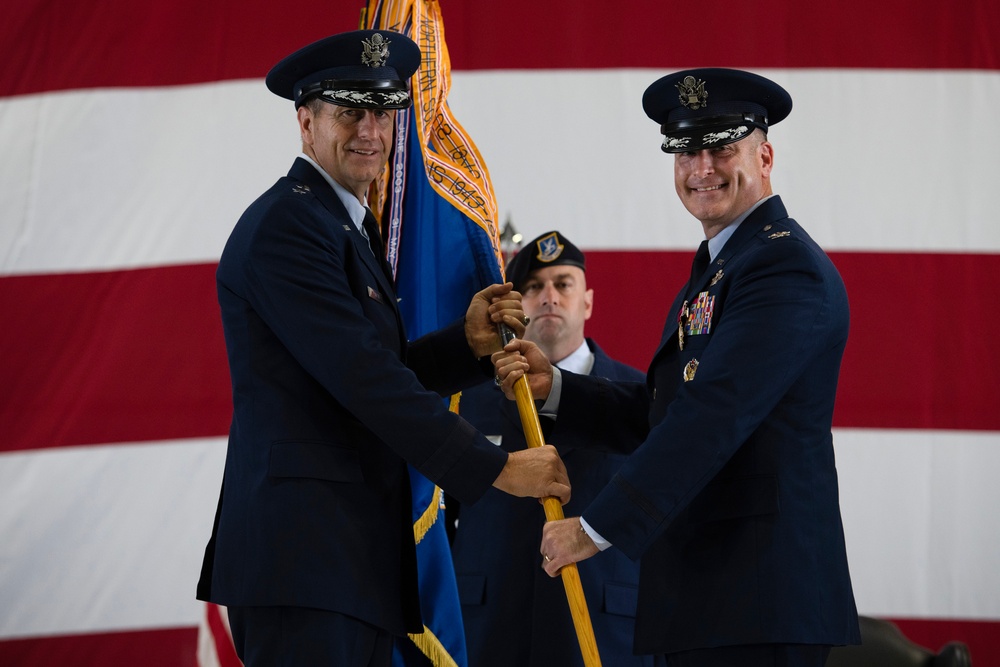 Team Scott welcomes Col. Poole as new 375th Air Mobility Wing and installation commander