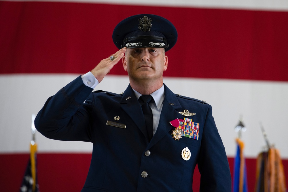 Team Scott welcomes Col. Poole as new 375th Air Mobility Wing and installation commander