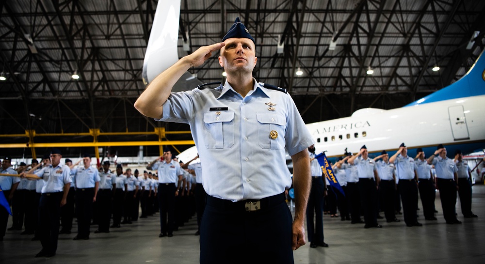 Team Scott welcomes Col. Poole as new 375th AMW and installation commander