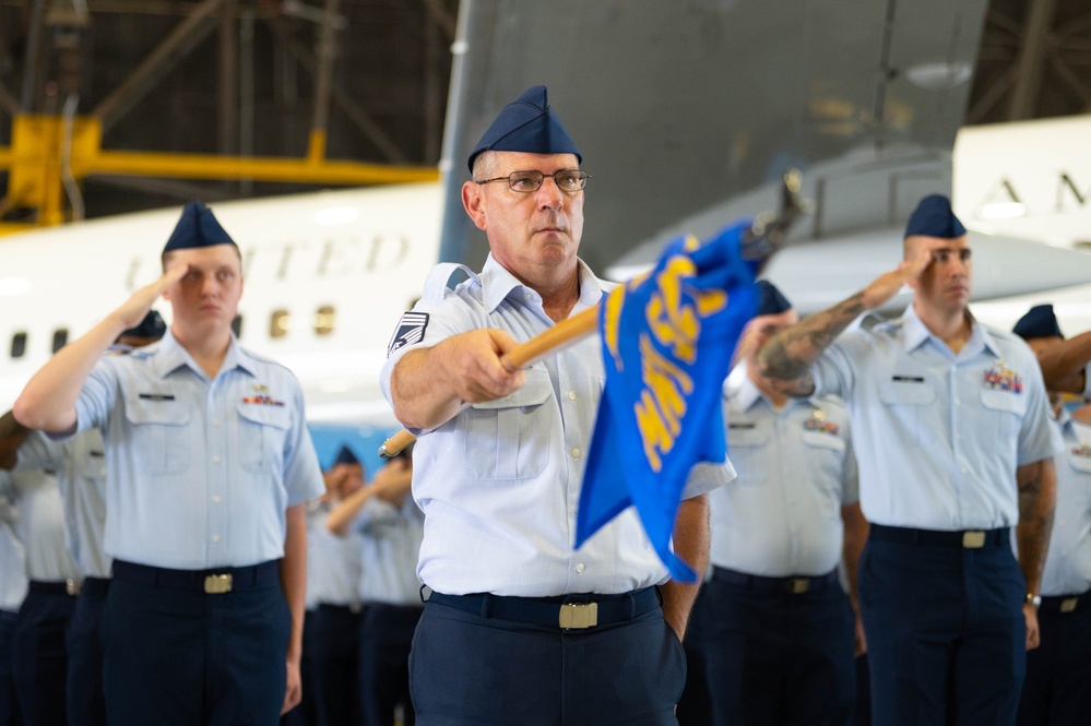 Team Scott welcomes Col. Poole as new 375th Air Mobility Wing and installation commander