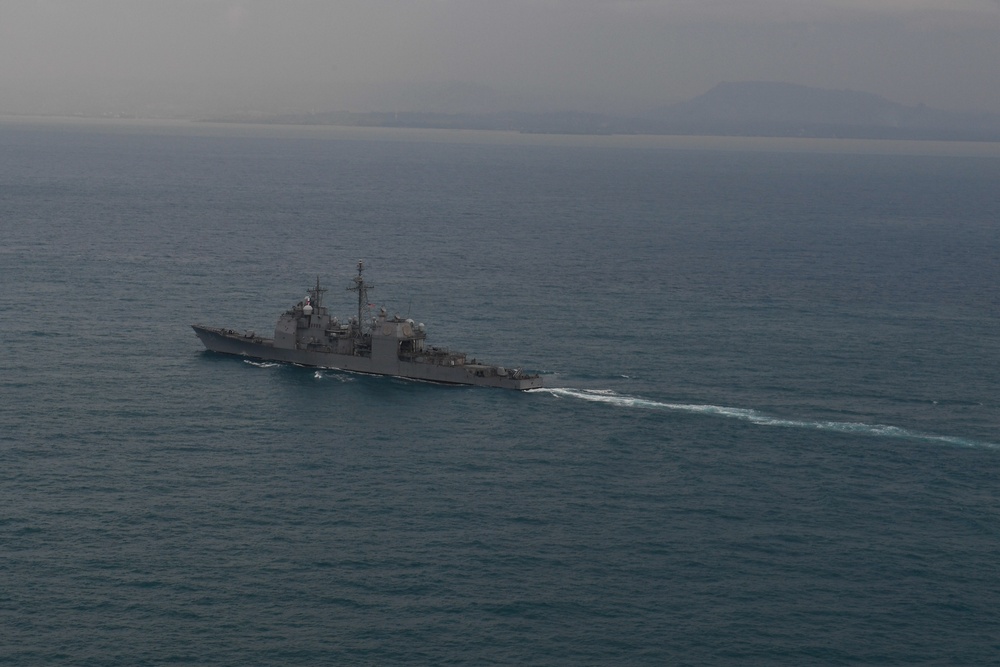 USS Ronald Reagan (CVN 76) transits Sunda Strait