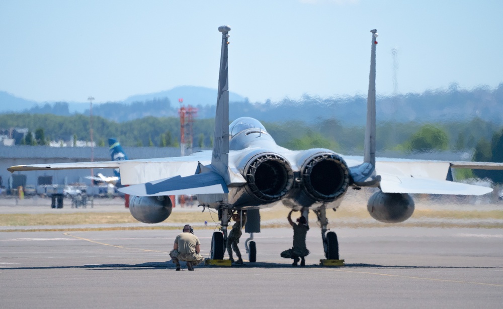 123rd FS conducts DACT with 194th FS and the U.S. Navy's VFA-136