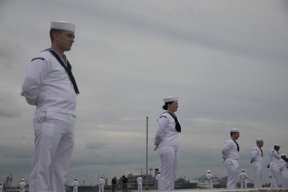 USS Mesa Verde Departs Norfolk for Scheduled Deployment