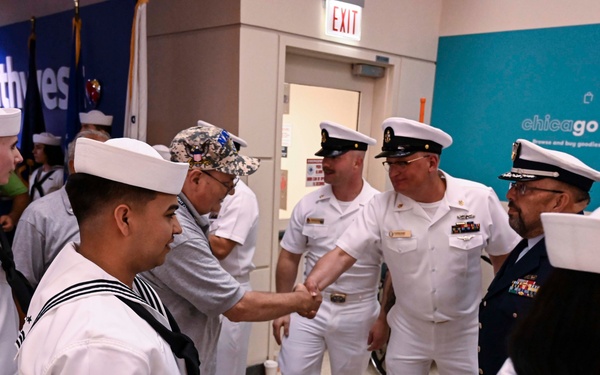 U.S. Armed Forces Welcome Veterans at Honor Flight Chicago