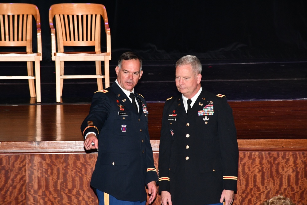 Col. Culberson and Col. Rockwell in a candid moment before the change of command ceremony.