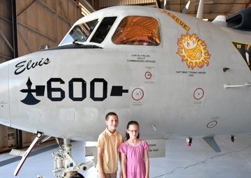 &quot;Sun Kings&quot; Hold Change of Command