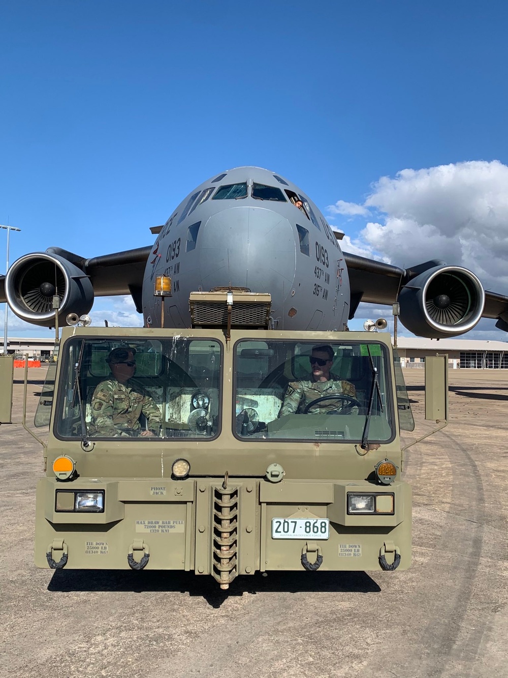 U.S. and Australian Airmen use halo glasses for avionics