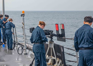USS Howard (DDG 83) Freshwater Washdown
