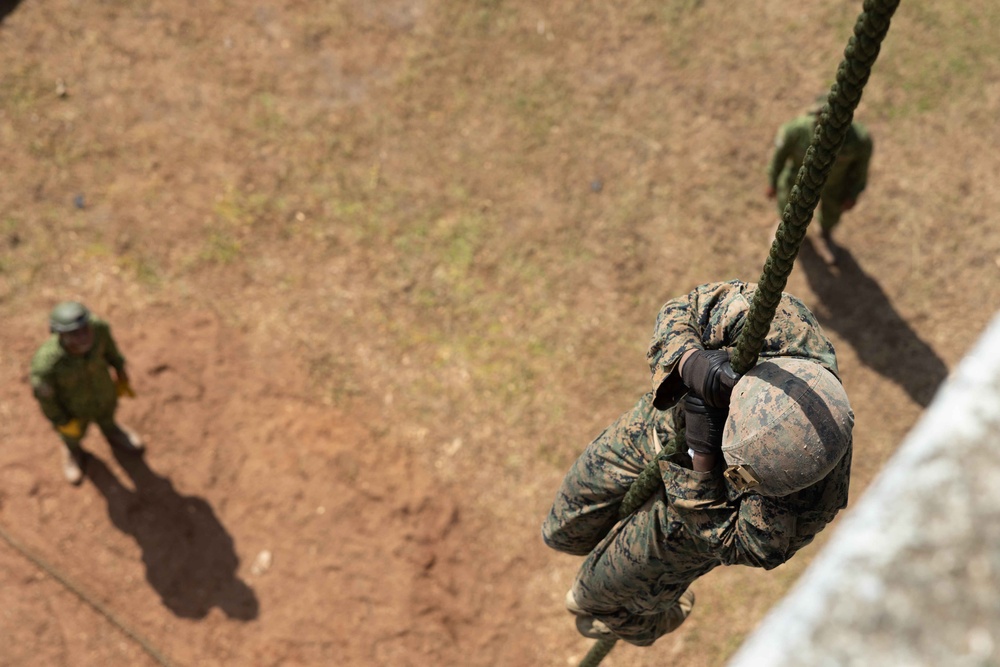 UNITAS 2023: Rappel Tower