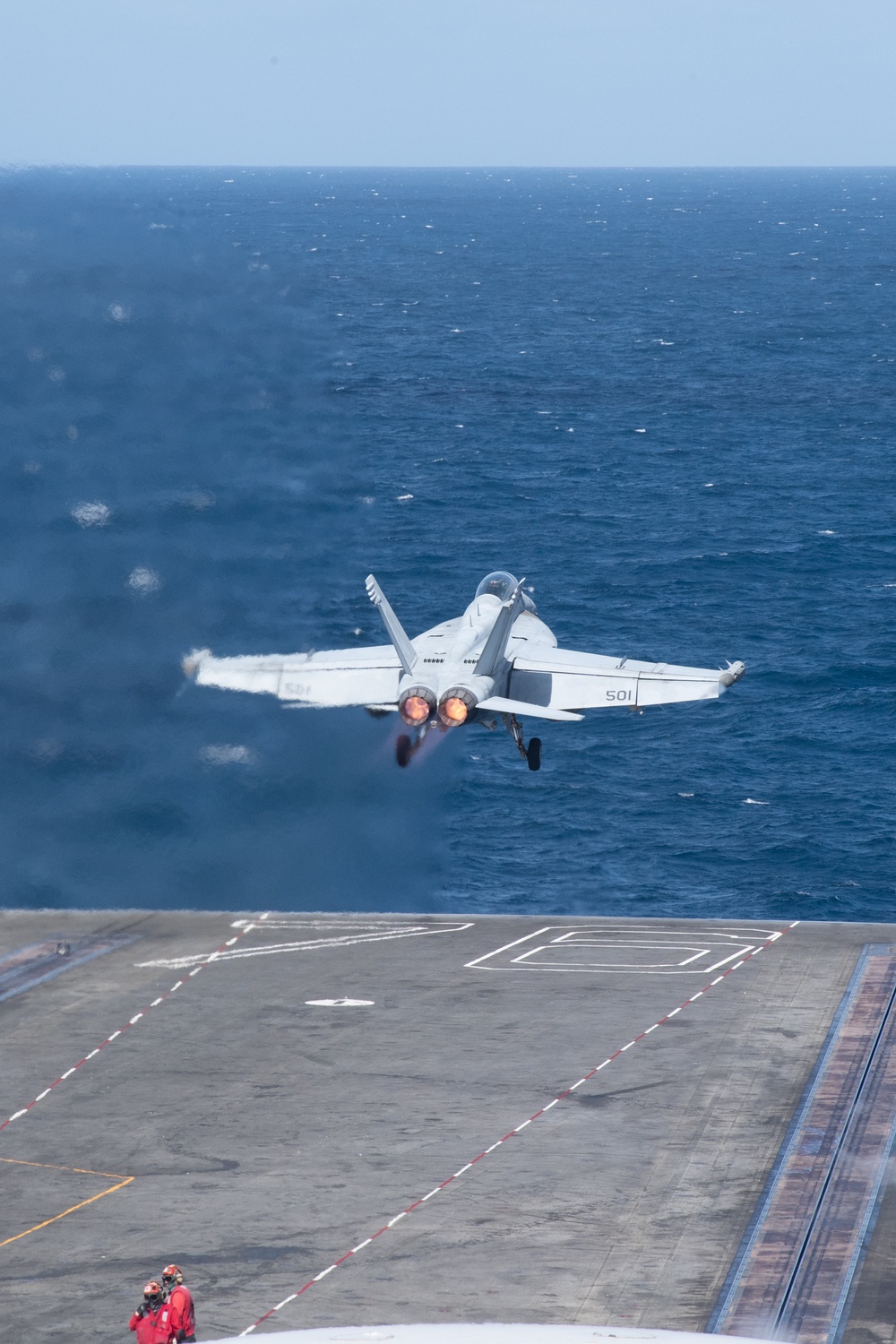 USS Ronald Reagan (CVN 76) conducts flight operations