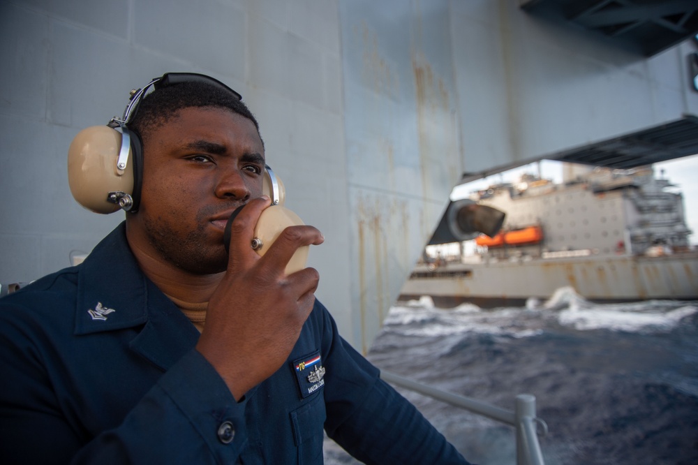 USS Ronald Reagan (CVN 76) conducts fueling-at-sea with USNS Rappahannock (T-AO-204)