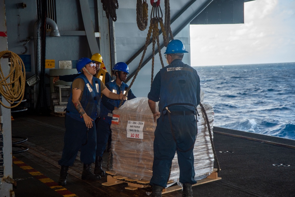 USS Ronald Reagan (CVN 76) conducts fueling-at-sea with USNS Rappahannock (T-AO-204)