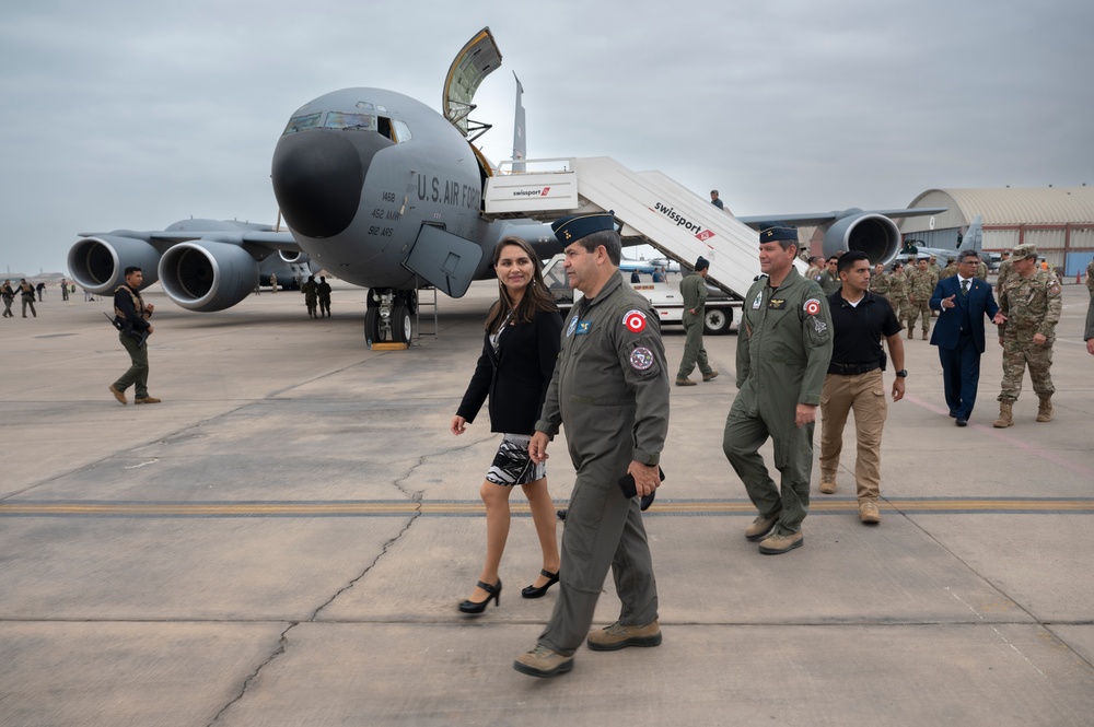 &quot;DV Day&quot; at Callao Air Base