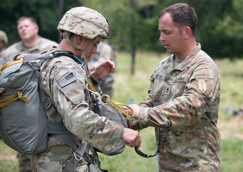 5TH RANGER TRAINING BATTALION AIRBORNE OPERATION