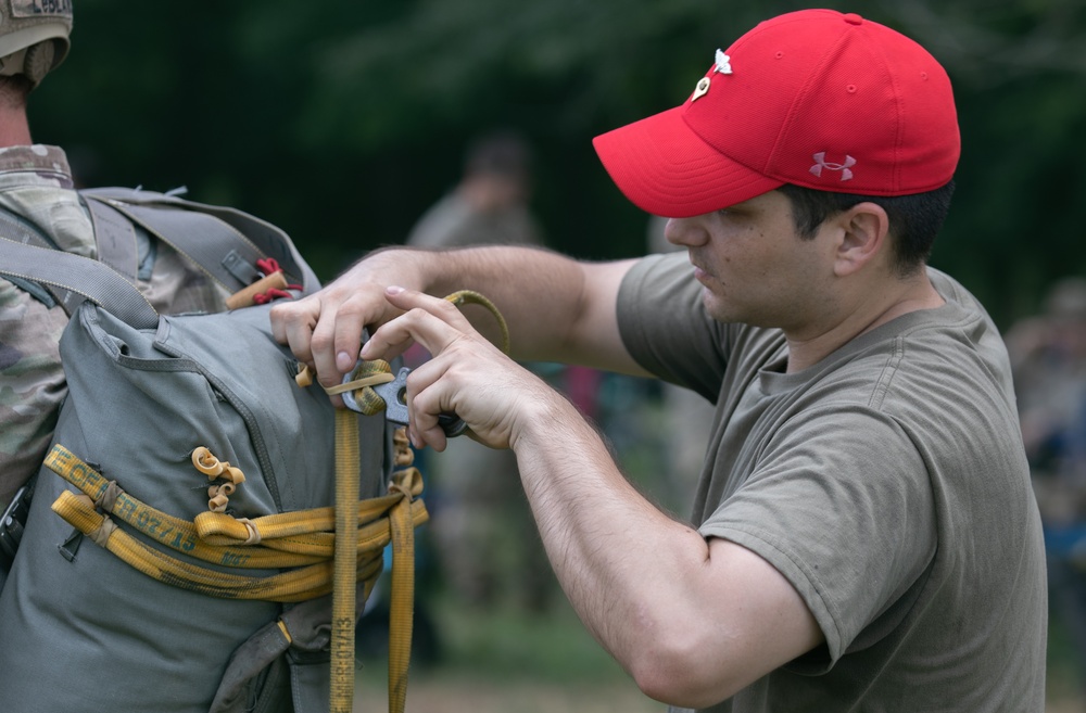 5TH RANGER TRAINING BATTALION AIRBORNE OPERATION