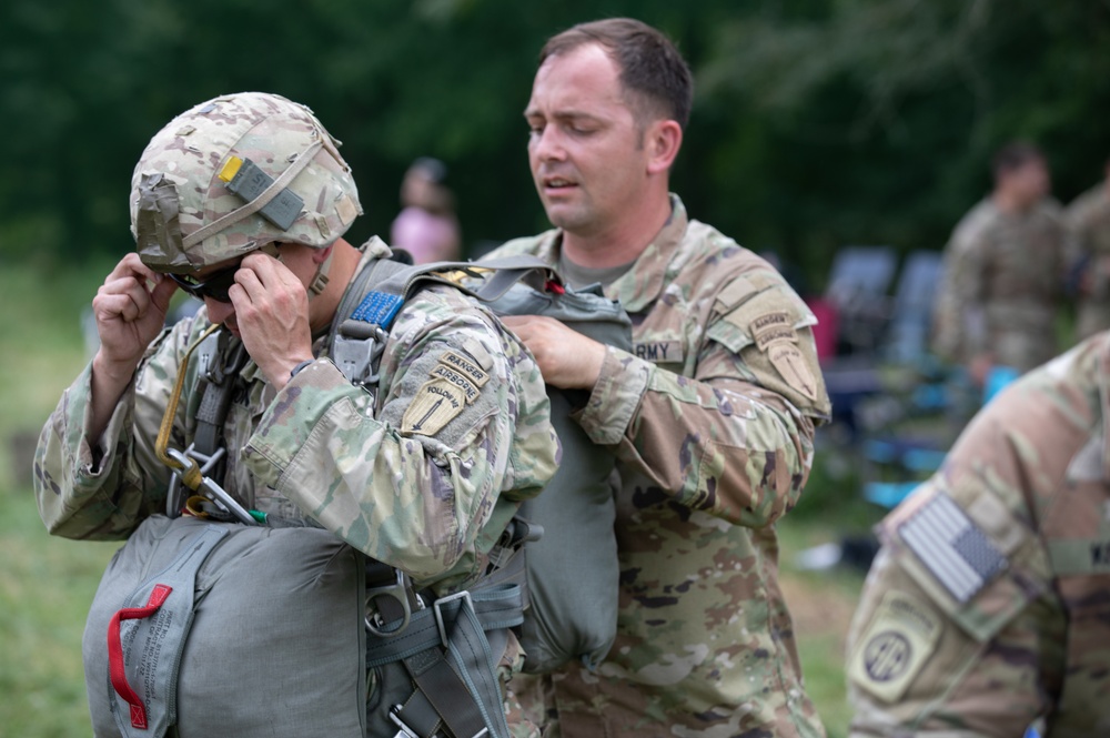 5TH RANGER TRAINING BATTALION AIRBORNE OPERATION