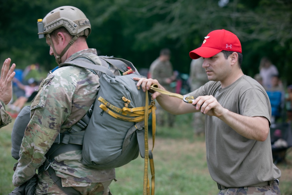 5TH RANGER TRAINING BATTALION AIRBORNE OPERATION