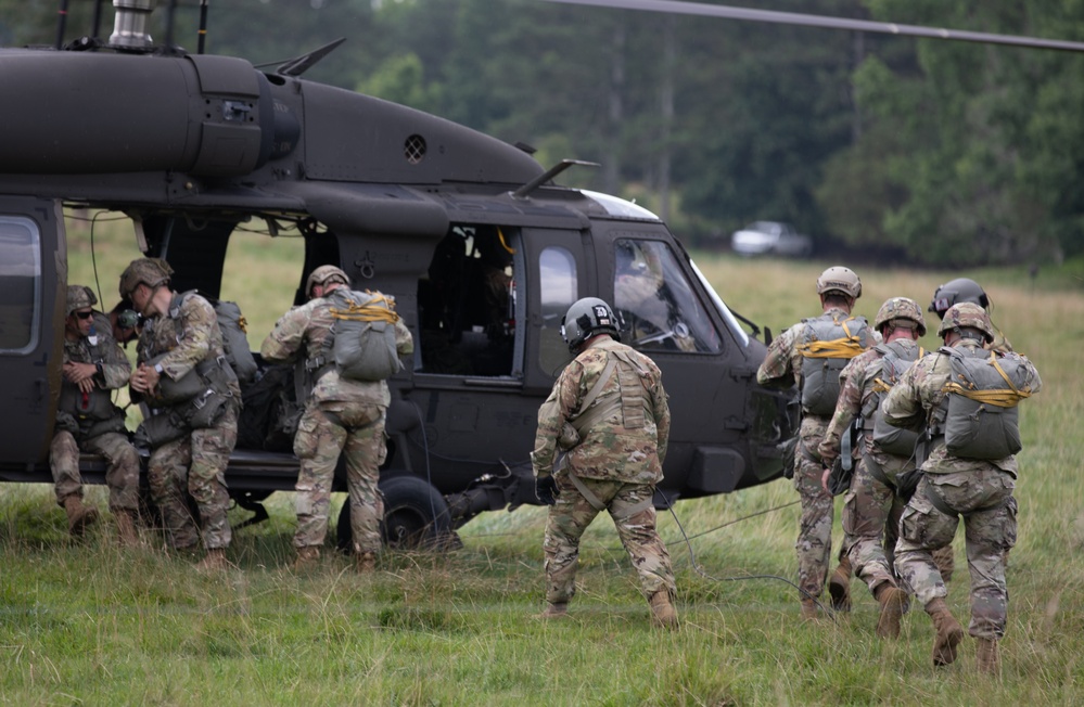 5TH RANGER TRAINING BATTALION AIRBORNE OPERATION