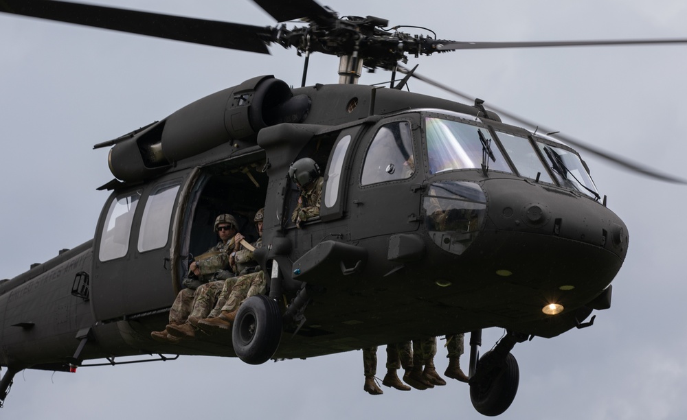 5TH RANGER TRAINING BATTALION AIRBORNE OPERATION