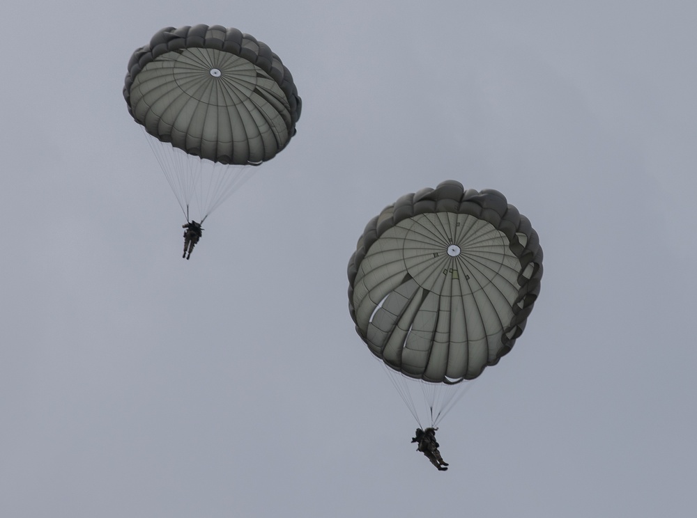 5TH RANGER TRAINING BATTALION AIRBORNE OPERATION